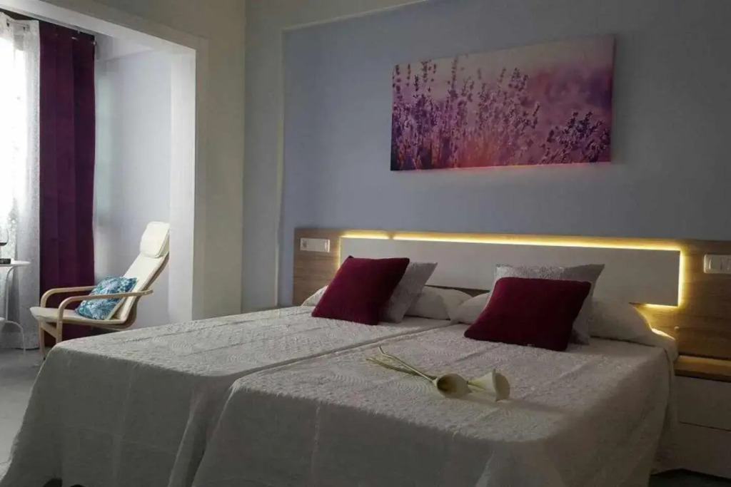 Apartamento con Terraza y Piscina C