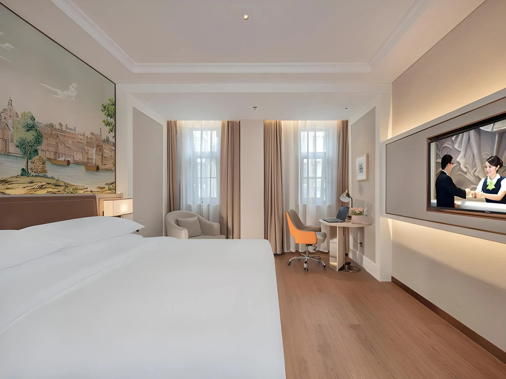Vienna Hotel (Nanshan Science and Technology Park Wanxiang Tiandi Store)