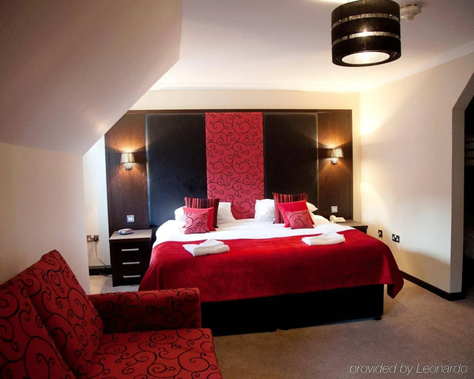 The Popinjay Hotel