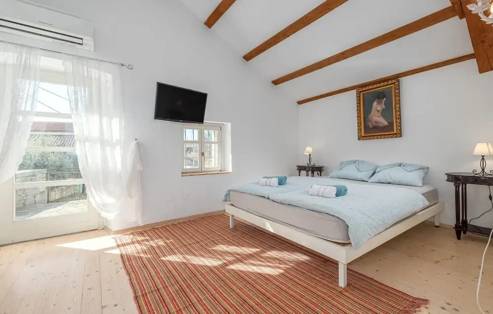 Nice Home in Vosteni With 2 Bedrooms and Outdoor Swimming Pool