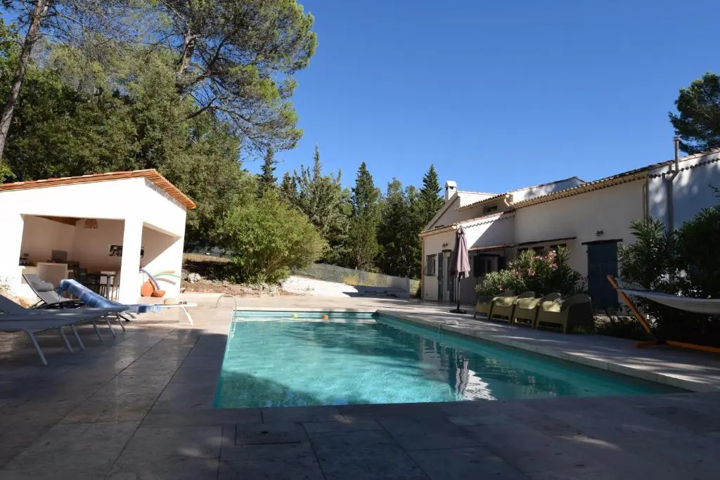 La Bastide Blanche Magnifique villa 5 étoiles 5 chambres et piscine privée sur 6500 m VAR