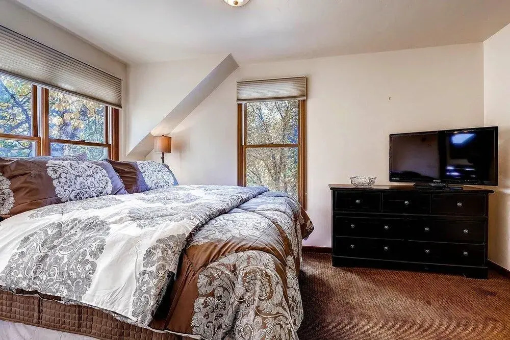 Great Raven Chalet