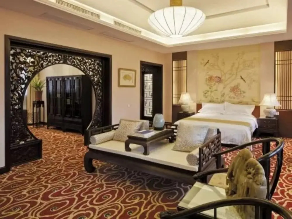 Yayuan Garden Holiday Hotel