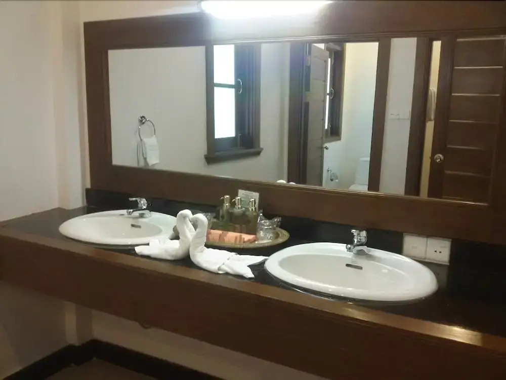 Hotel Yadanar TheinGha