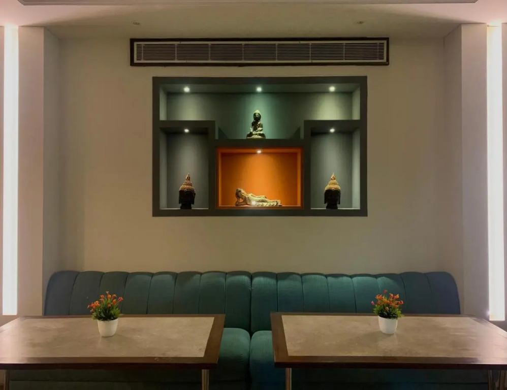 Royale Sarovar Portico Agra