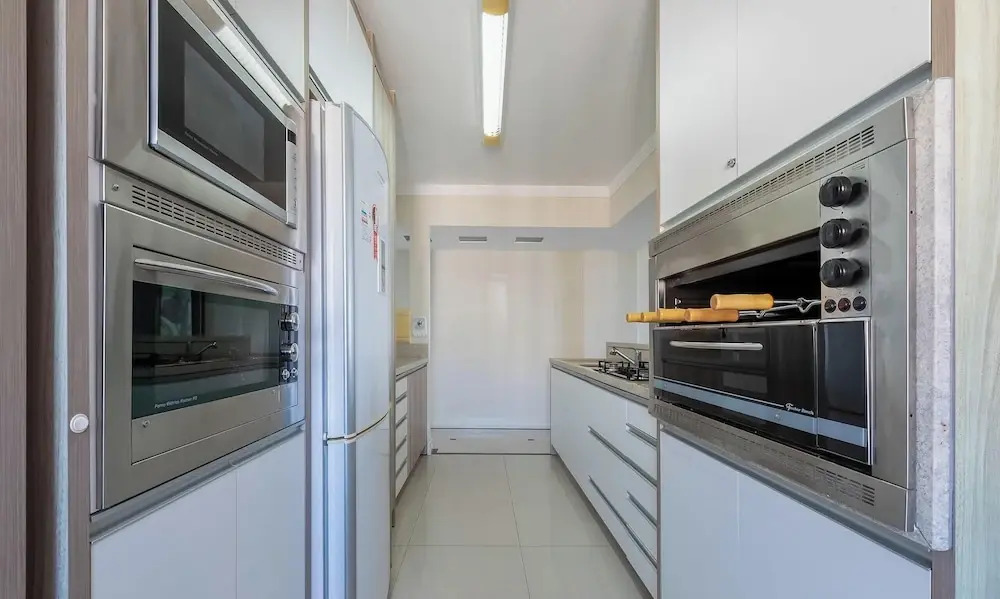 Cozy 3BR apt W/balcony sea View Cet1702