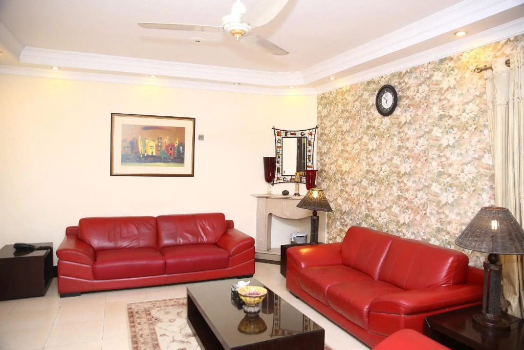 Safari Club 3 Bahria Town