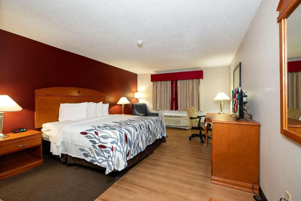 Fulton Hotel - Oswego Riverfront