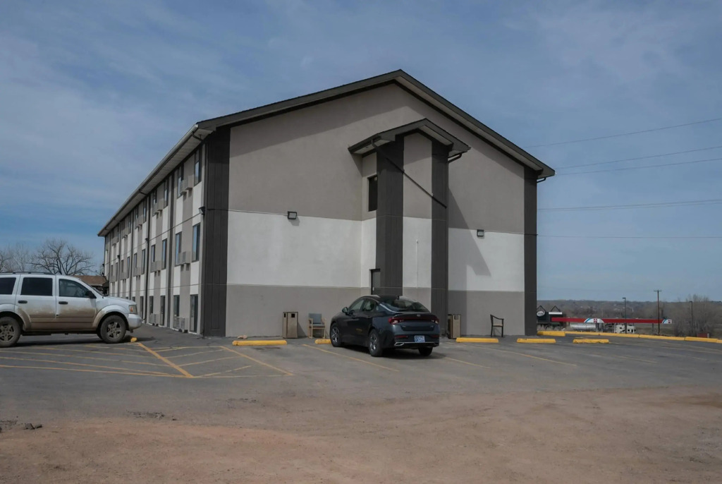 Super 8 by Wyndham Miles City
