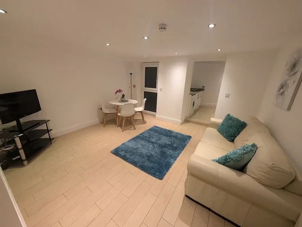 City Escape   1 Bedroom Flat in Swansea Centre