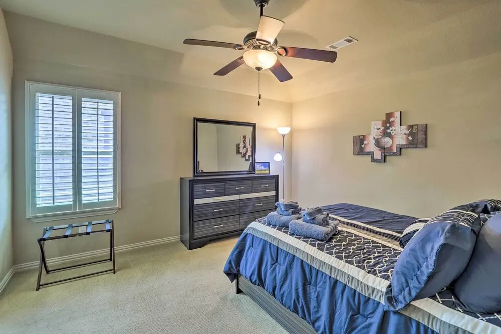 Chic Family-friendly Home in Irving w/ Yard!