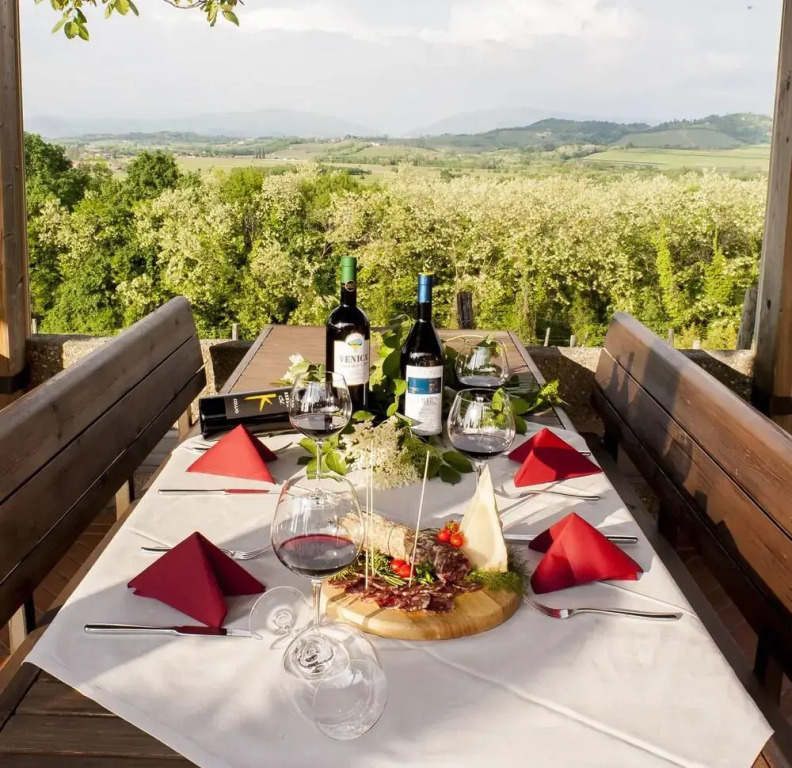 Elliot Osteria e dormire in collina