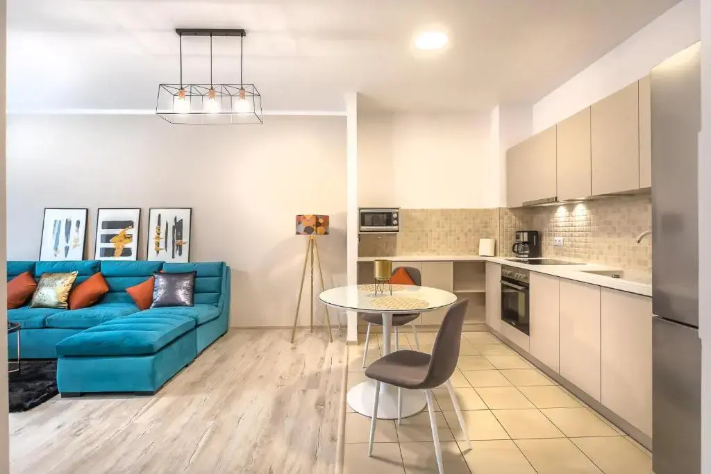 Tampa G Residence Mountain View Apartments