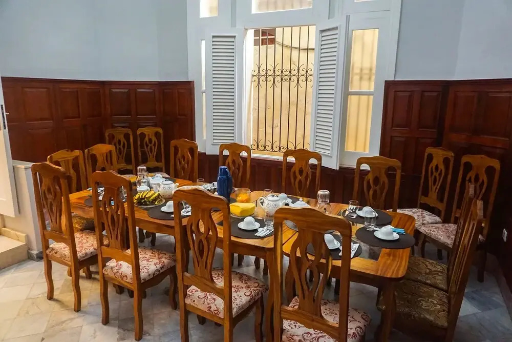 Villa Azurea 7 rooms Vedado