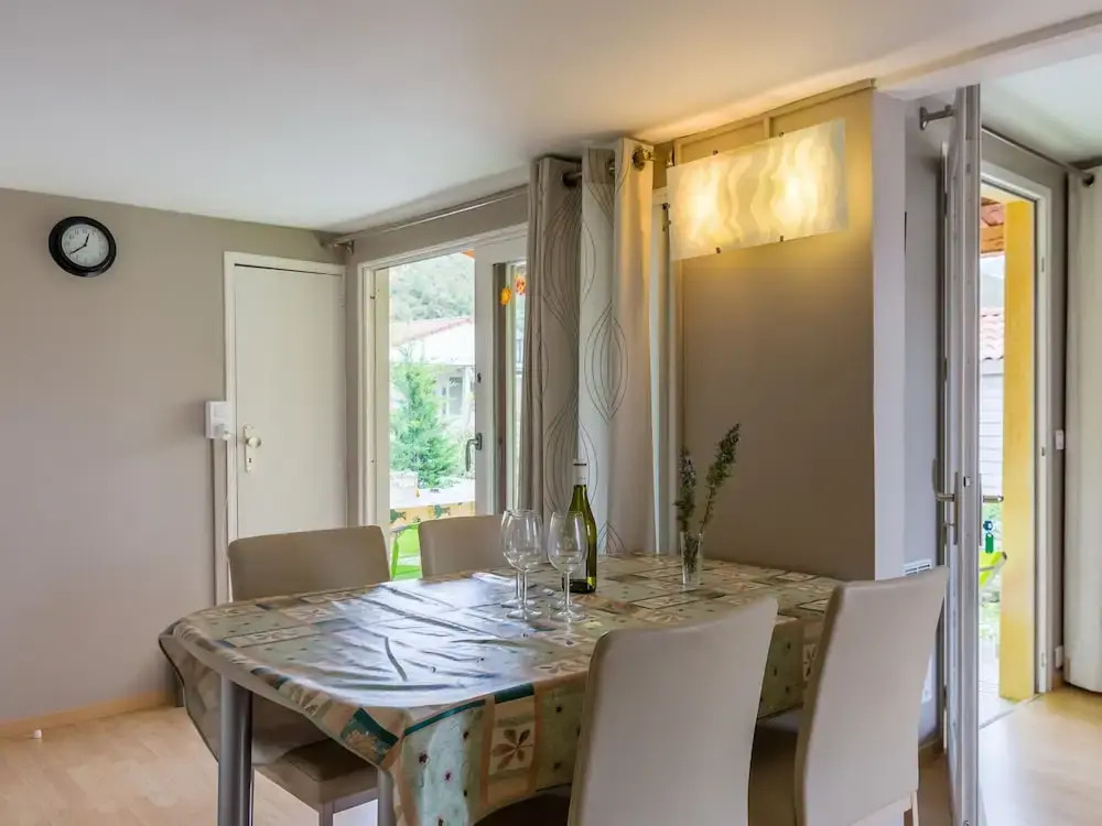 Villa in Park With Communal Swimming Pool, in the Provençal Mountains