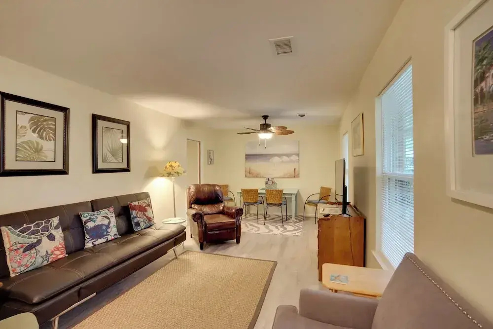 Downtown Home w/ Yard & BBQ - 6 Mi to Downtown!
