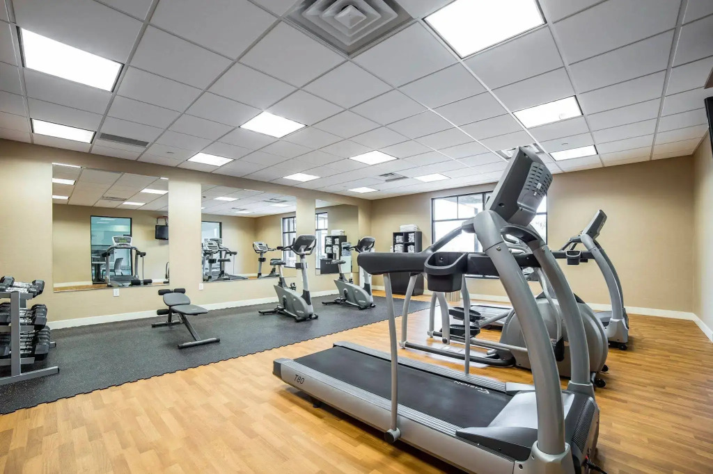 Comfort Suites Airport-University