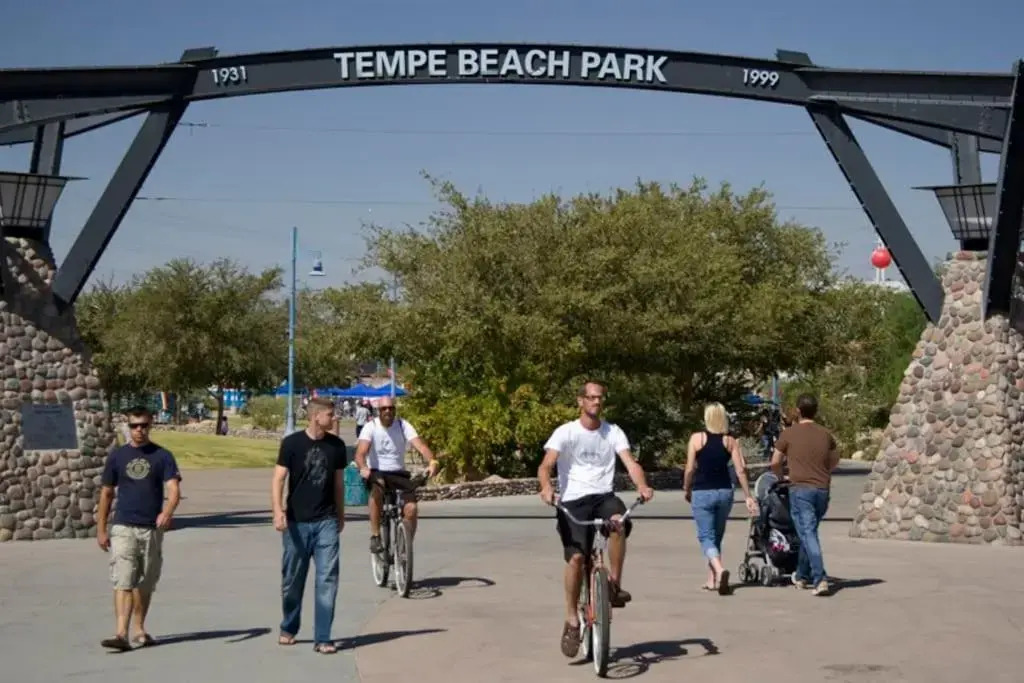 Tempe Studio - Walk to Mill, ASU, & Tempe Town Lake