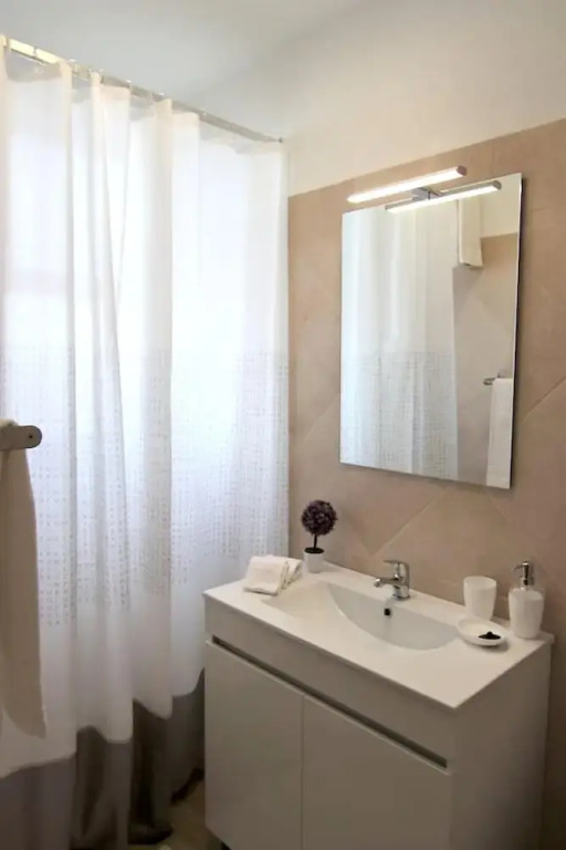 Elegant House in Calheta, Sea View