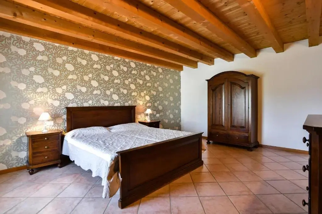 AGRITURISMO COLOMBARE TEBOI