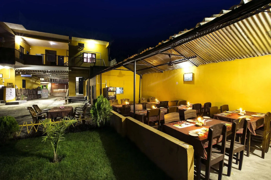 Sauraha Nana Hotel