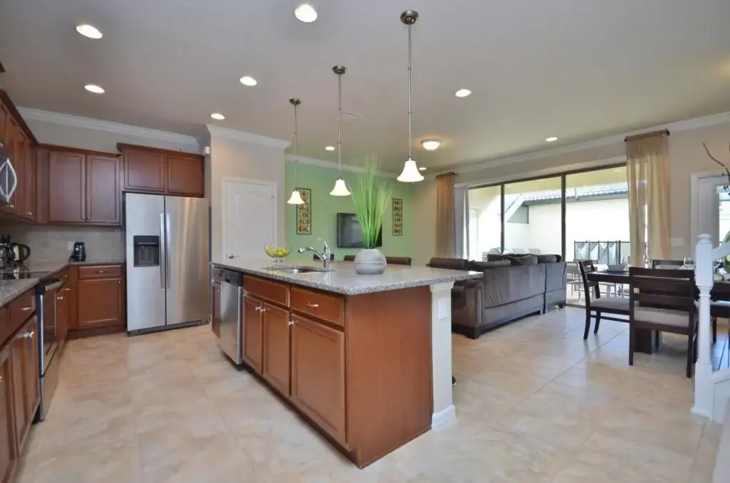 1998 Majorca Drive 5 Bedrooms, 3 Bathrooms