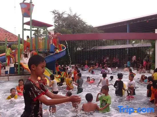 Hotel Tirto Arum