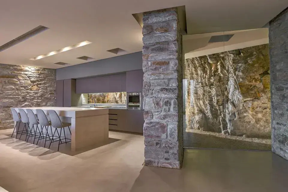 Mylo Villa Ios