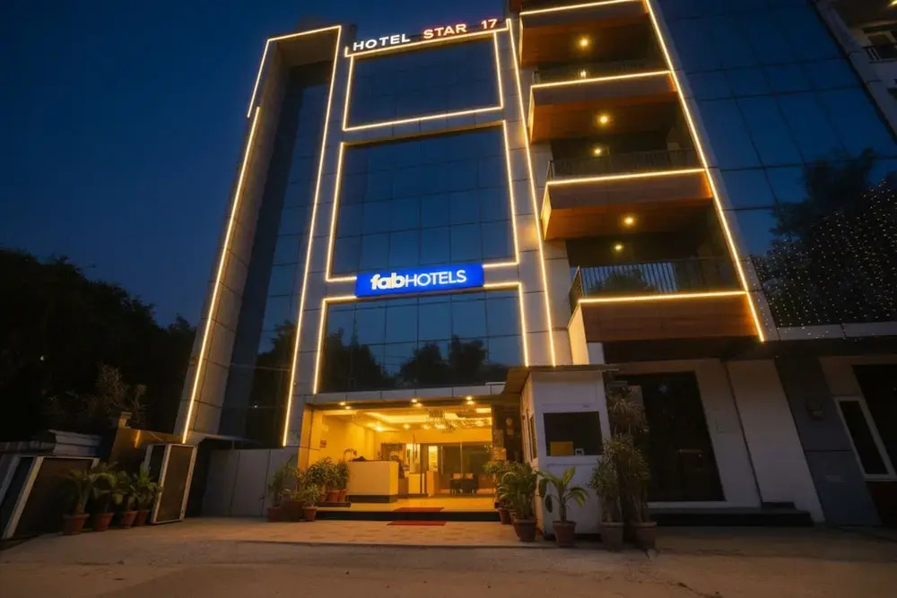 FabHotel Green Lotus Star 17