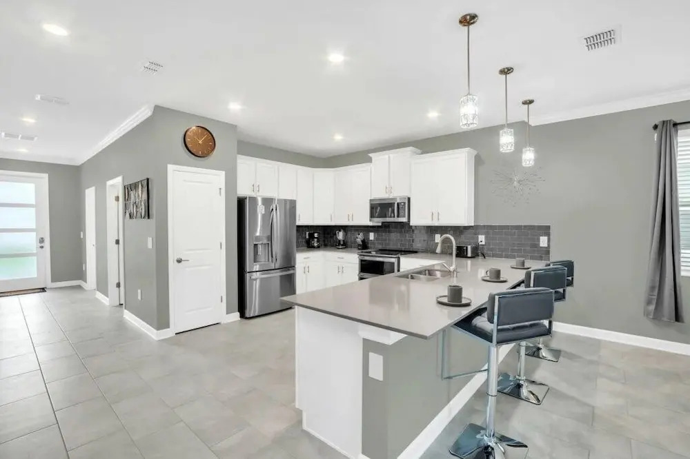 Jurassic Water View @storey Lake by Shine Villas! Sleeps up to 24! #021