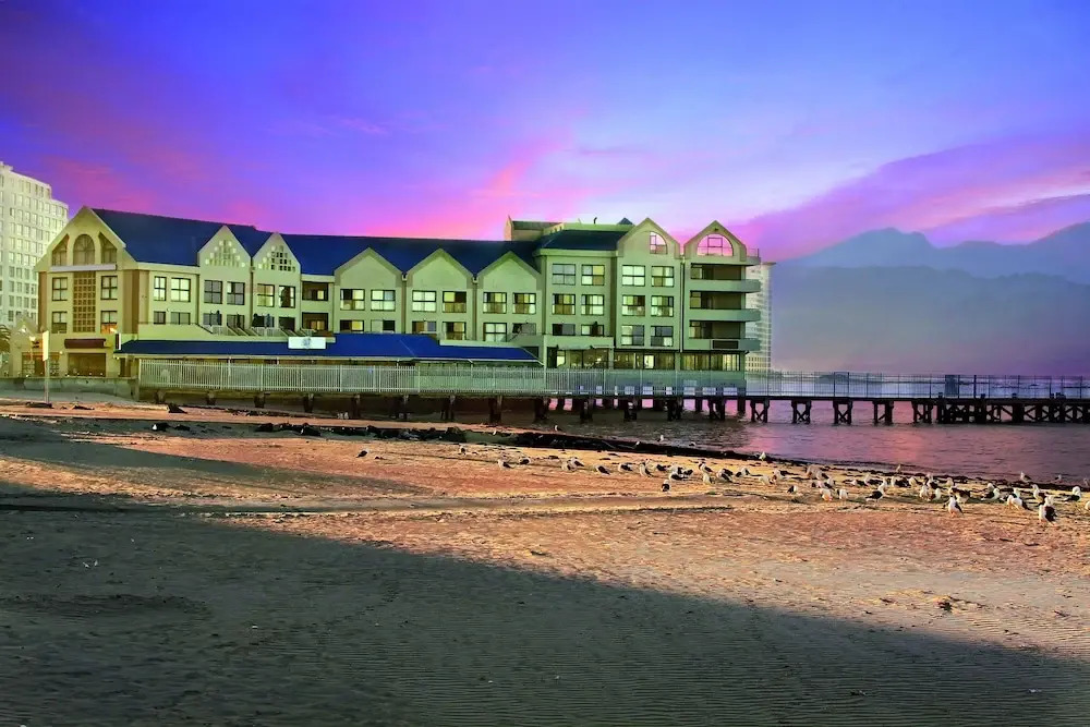 Strand Pavilion