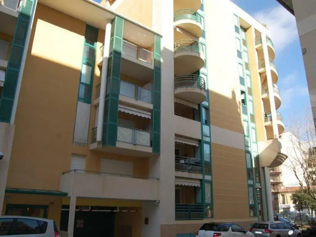 Appartement Menton, 2 pièces, 4 personnes - FR-1-196-211