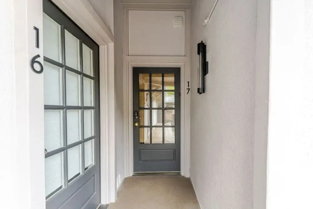Aspen Downtown 2BR Ski Condo w/ Fireplace - CD 17