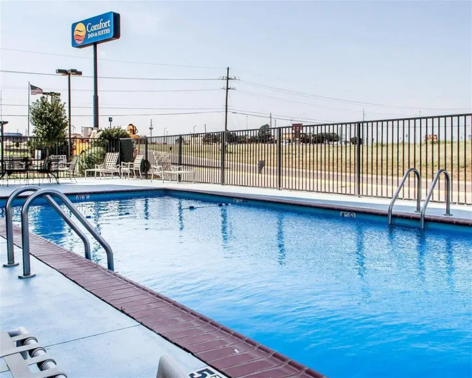 Comfort Inn & Suites Elk City South