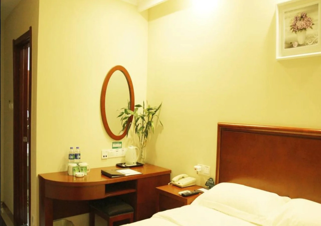 GreenTree Inn JiangSu XuZhou Feng County LiuBang Plaza Express Hotel