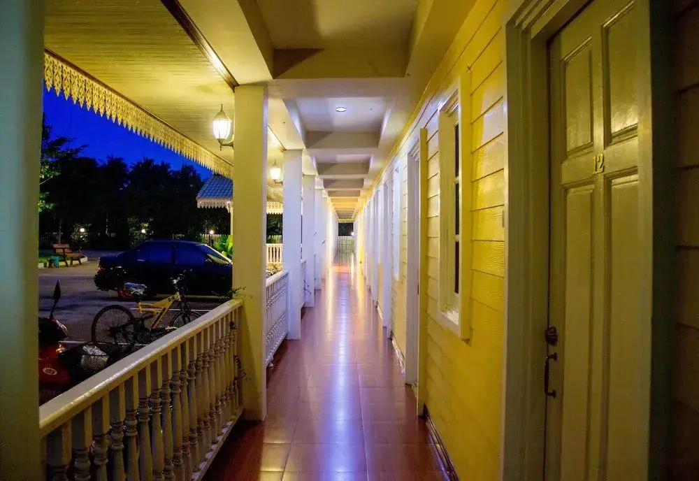 Raiwin Buri Resort