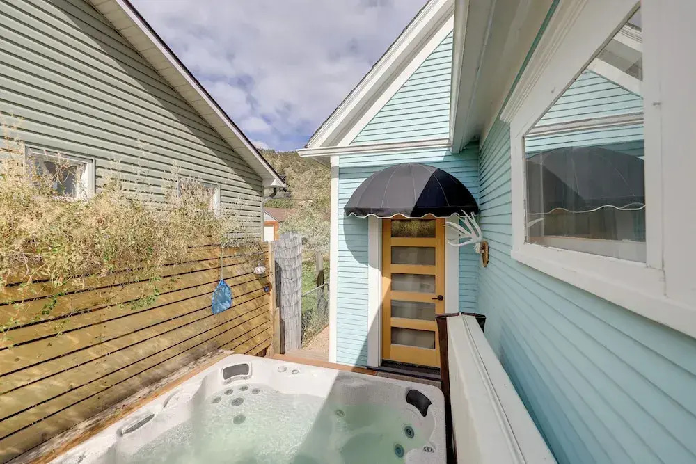 Home in Downtown Idaho Springs: 2022-01