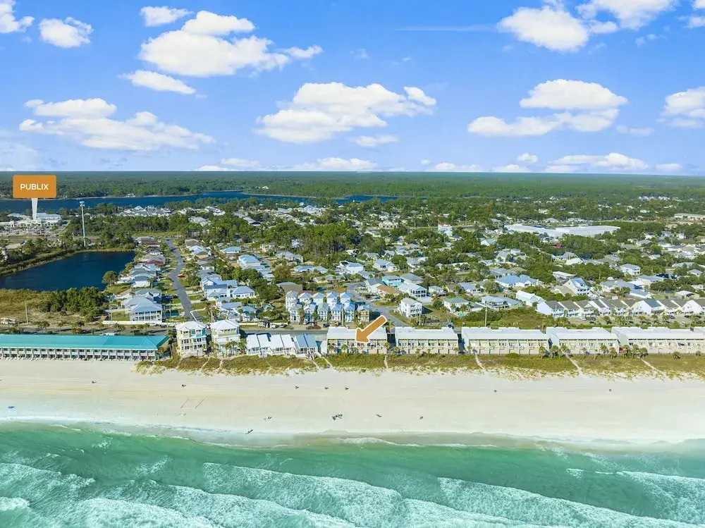 3br, 3BA Beachfront Townhome! Sleeps 11! Ocean View! Steps to the Beach!