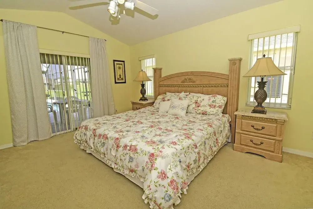 931DD Restful Retreat 4 Br villa by RedAwning