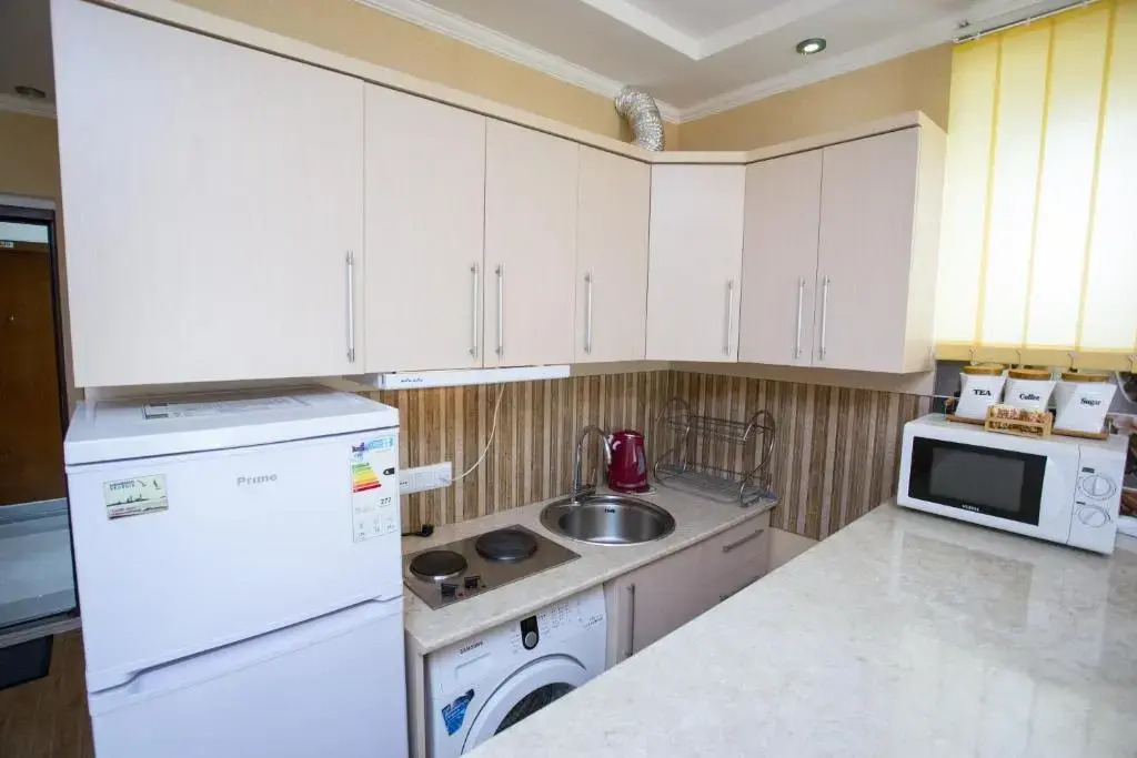 Apartment on Sherif Khimshiashvili Street 15b