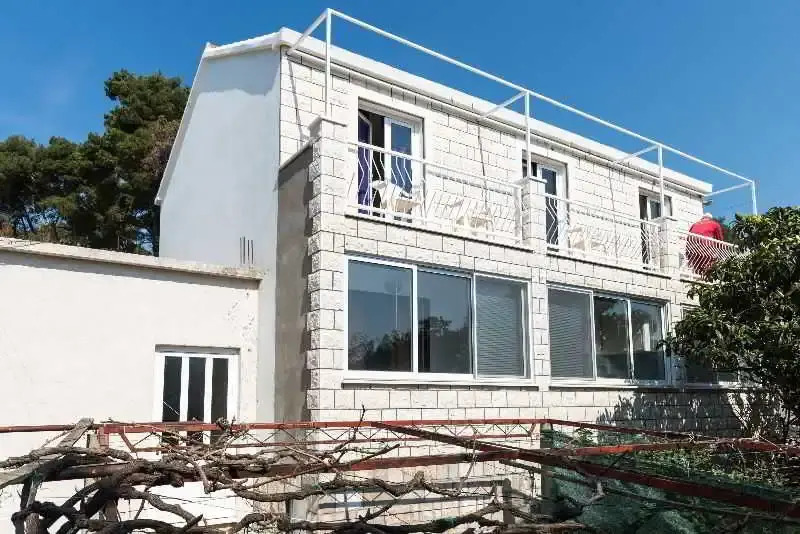 Rosa Apartments