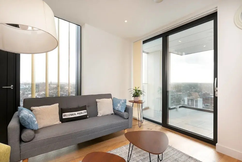 Modern 2 bed for 4 Guests - 15 Mins to LDN Bridge!