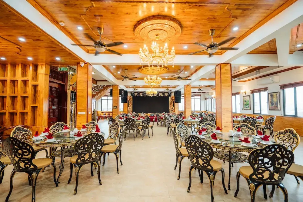 Nam Hong Hotel