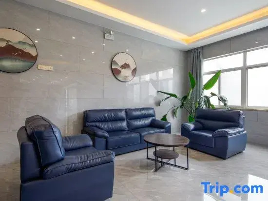 Shell Hotel (Wuxi Longshanshao Subway Station)