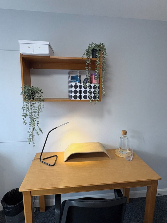 Student Only Non Ensuite Room Ivy Halls