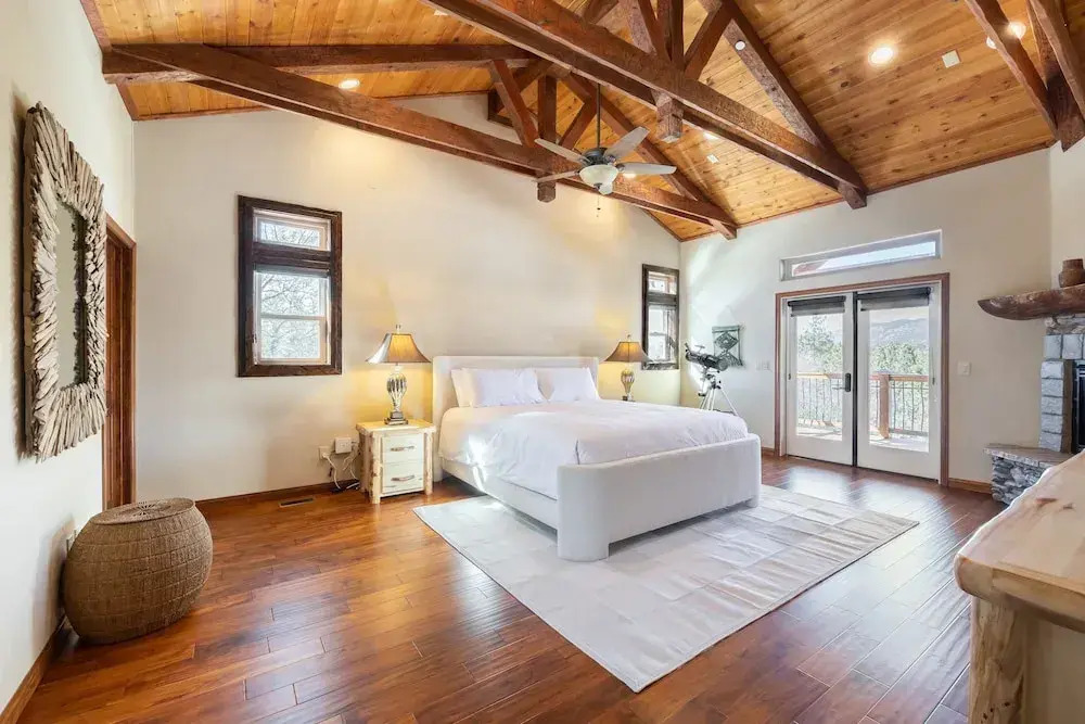 Fox Whisper Lodge by Avantstay 10mins to Slopes