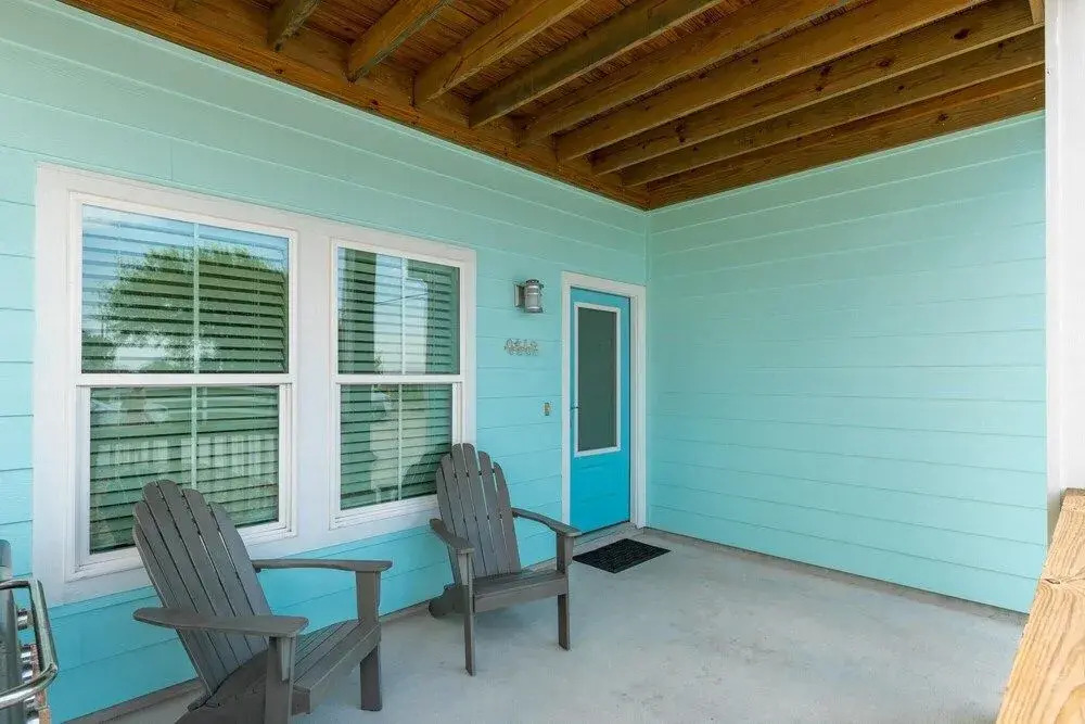 An Exclusive Waterfront Property