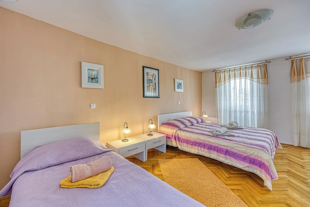 Pool House Klarina - Happy Rentals