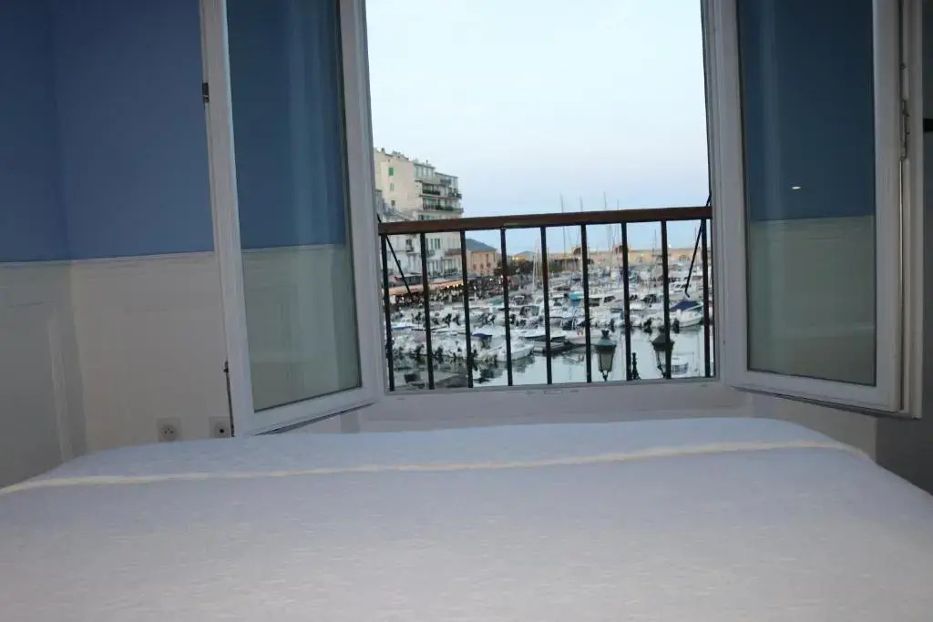 Tres Bel Appartement Vieux Port De Bastia