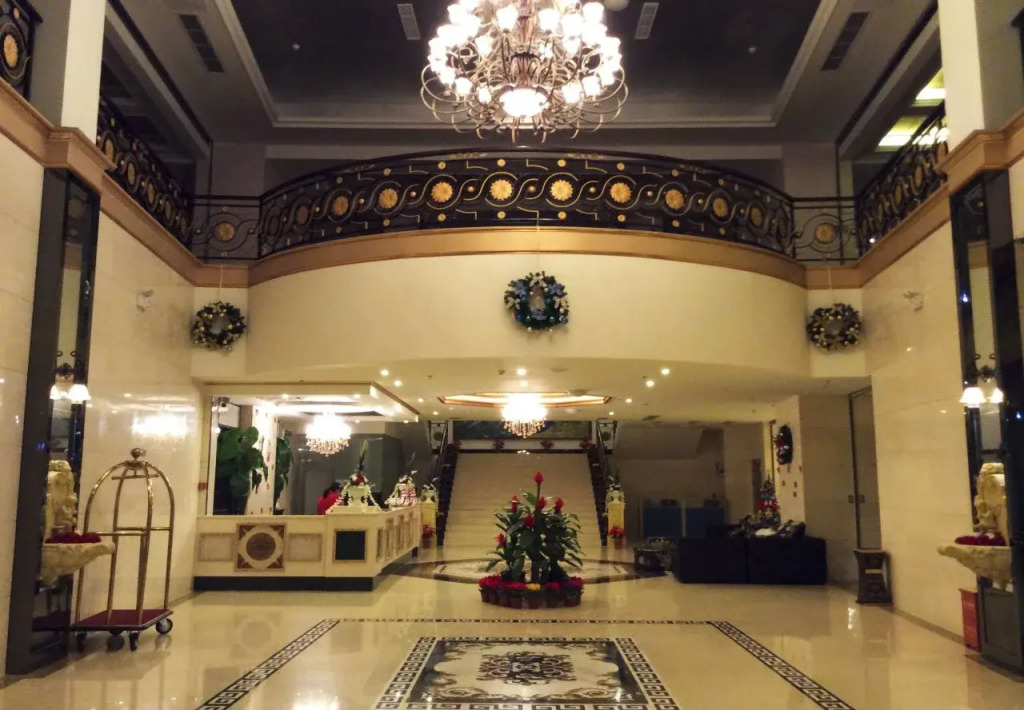 Chongqing Jiatou Hotel